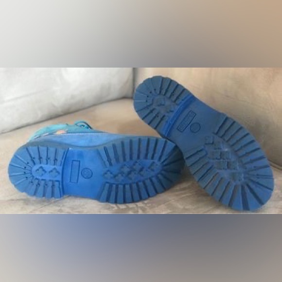 Boys Sponge Bob Square Pants Timberland Boots
size 3 Youth - Picture 5 of 5